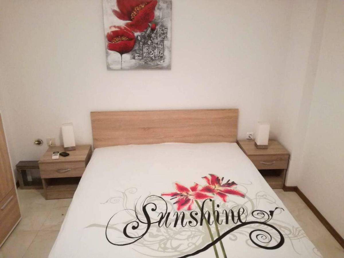 Aparts Sunshine Nea Iraklia Exterior foto